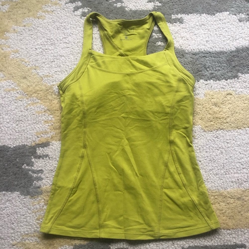 Athleta Switch Back Tank in Tart Apple